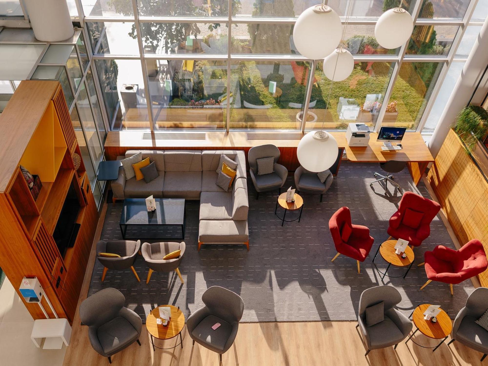 Holiday Inn Belgrade By Ihg Exterior photo